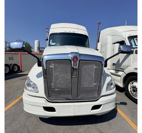 T680 52" ISX 18V 46K 2015